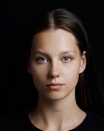 Foto com fundo muito escuro